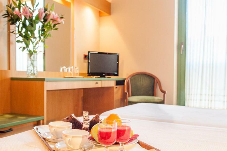 Hotel Miralago San Zeno di Montagna Extérieur photo